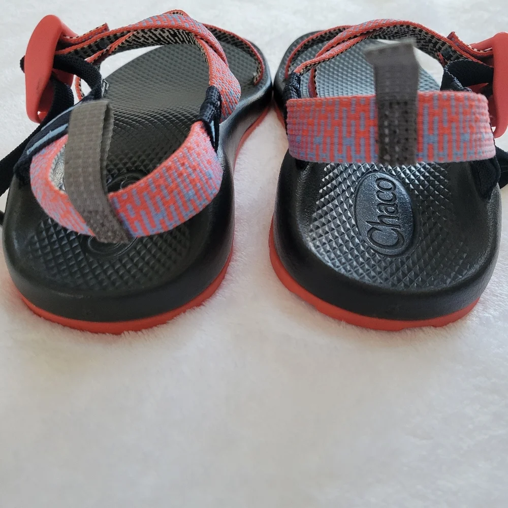 Chaco‎ Z/1 Classic Sandals Kids Size 5 Coral Blue Patterned